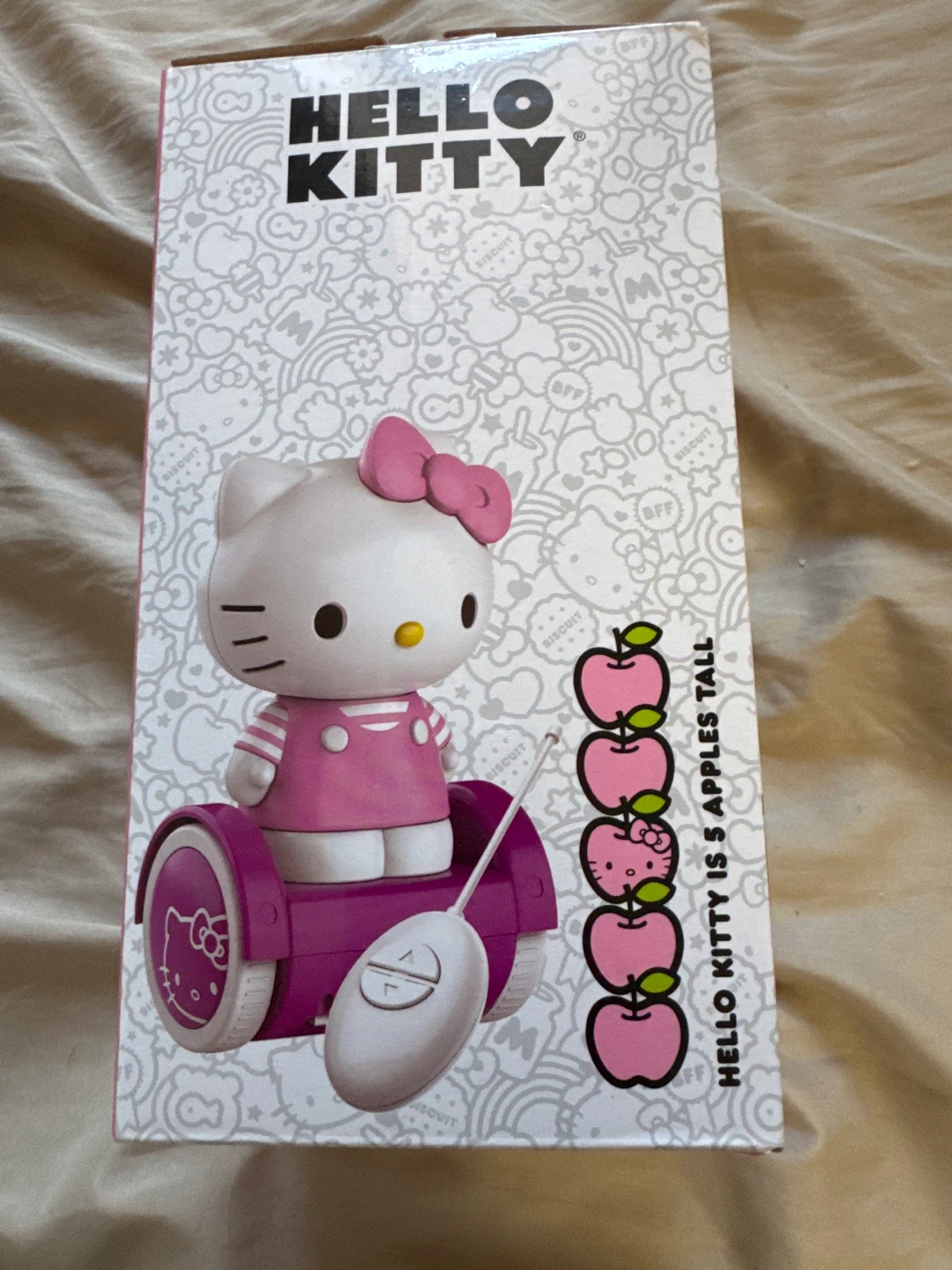 Hello Kitty Remote Control Hoverboard - photo 3