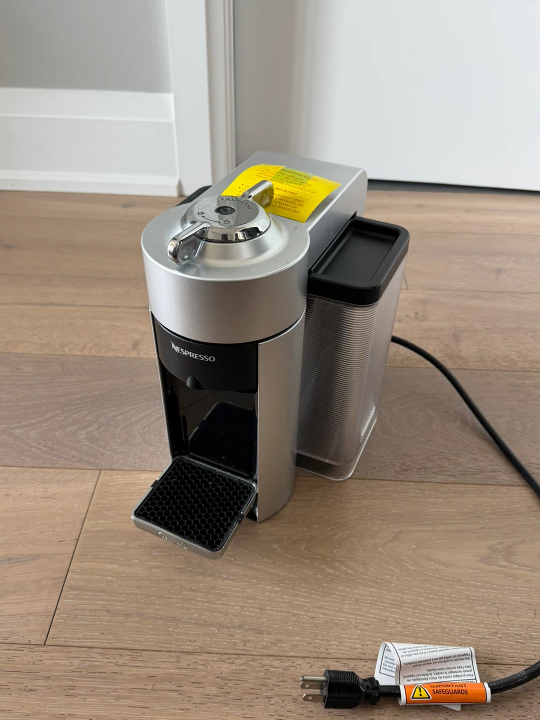 De'Longhi Nespresso ENY135S Coffee Machine