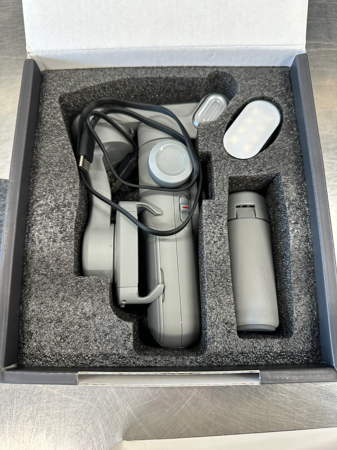 Hohem Smart X Pro 3-Axis Smartphone Gimbal Stabilizer - photo 3