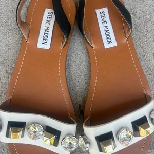Steve Madden Embellished Flat Sandals Size 6.5