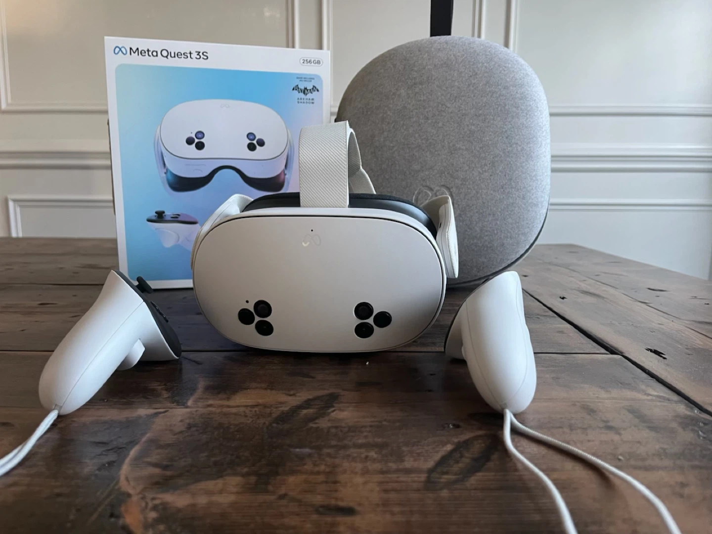 Meta Quest 3S VR Headset 256GB with case