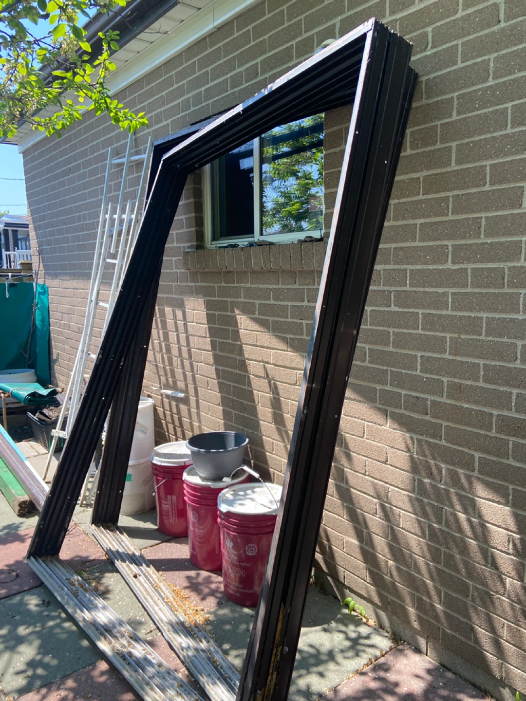 Aluminum Screen Door and Window Frame - photo 2