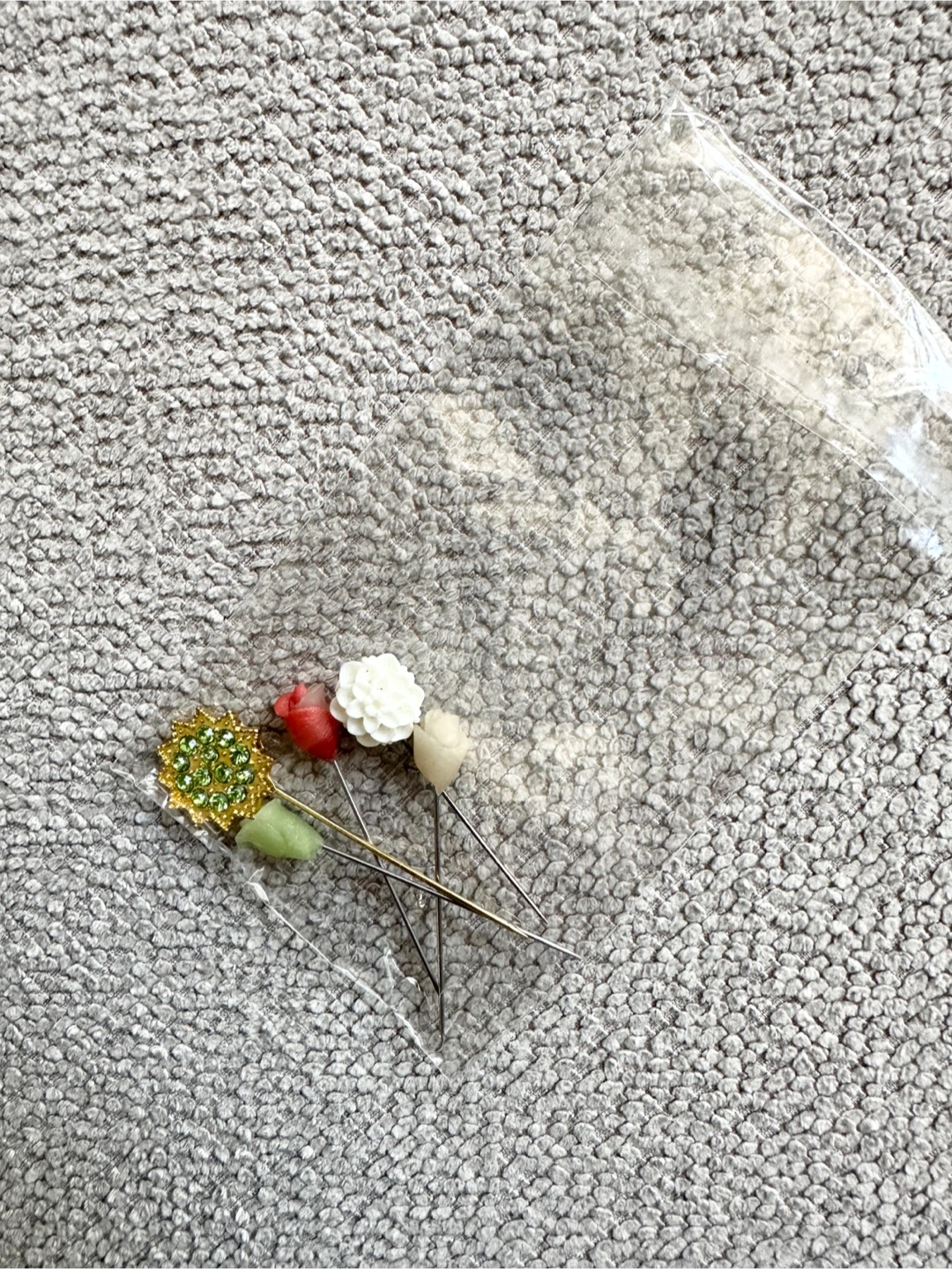 Decorative Flower Head Hat Pins