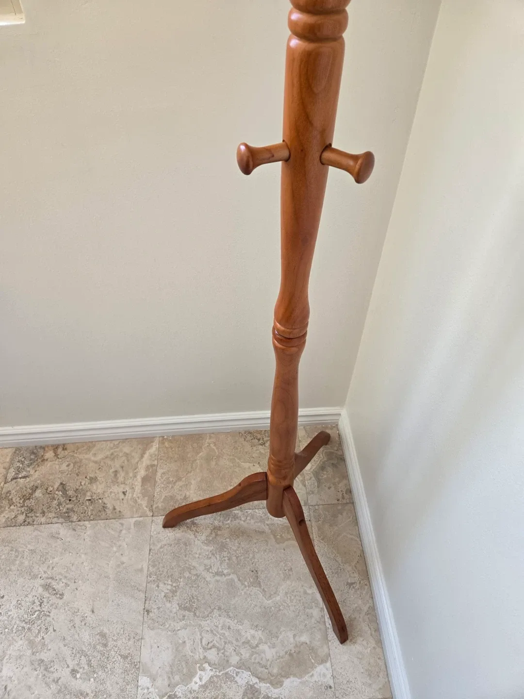Traditional Wooden Coat rack - photo 3