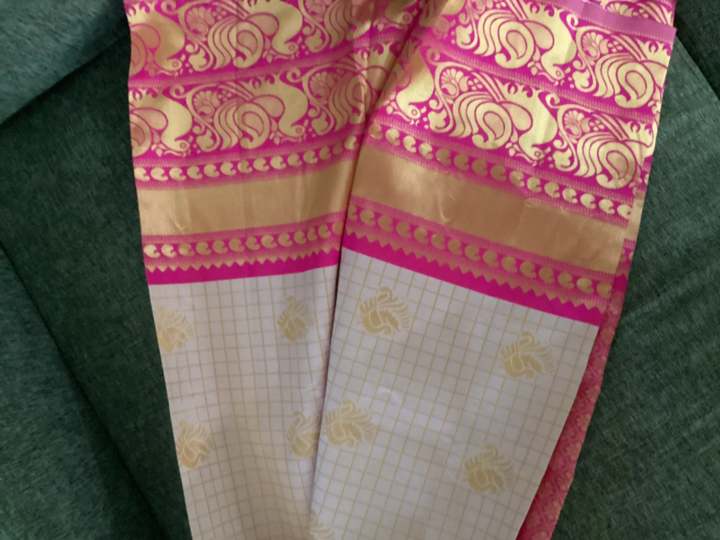 White and Pink Saree with Gold Embellishments silk saree - photo 2