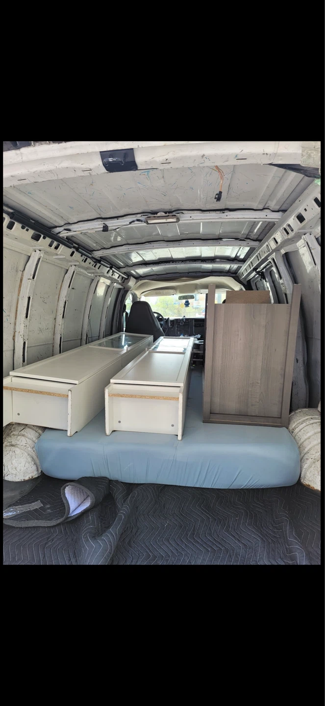 Small furniture & appliances Delivery