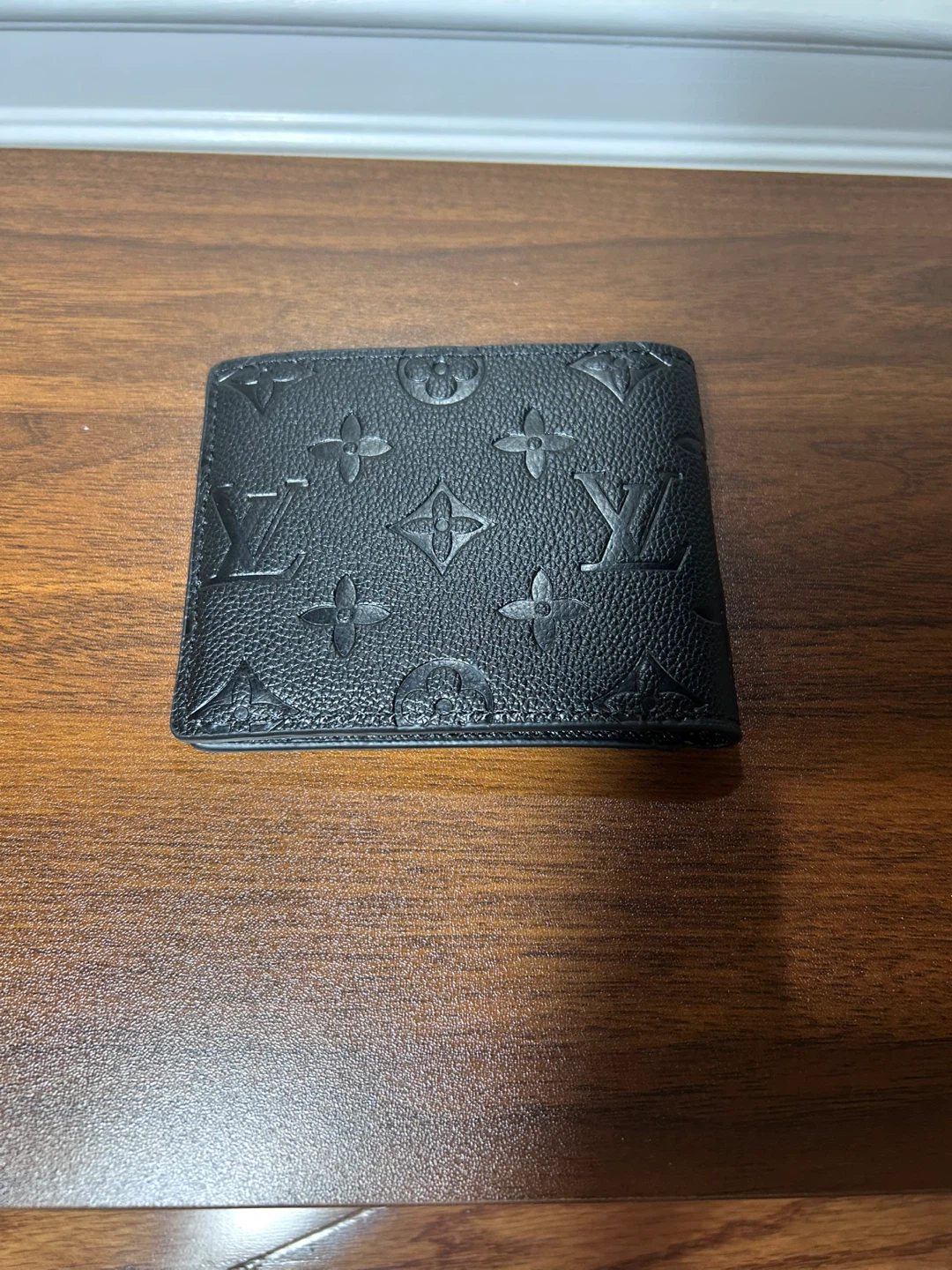 Louis Vuitton Bifold Wallet - Black - photo 4