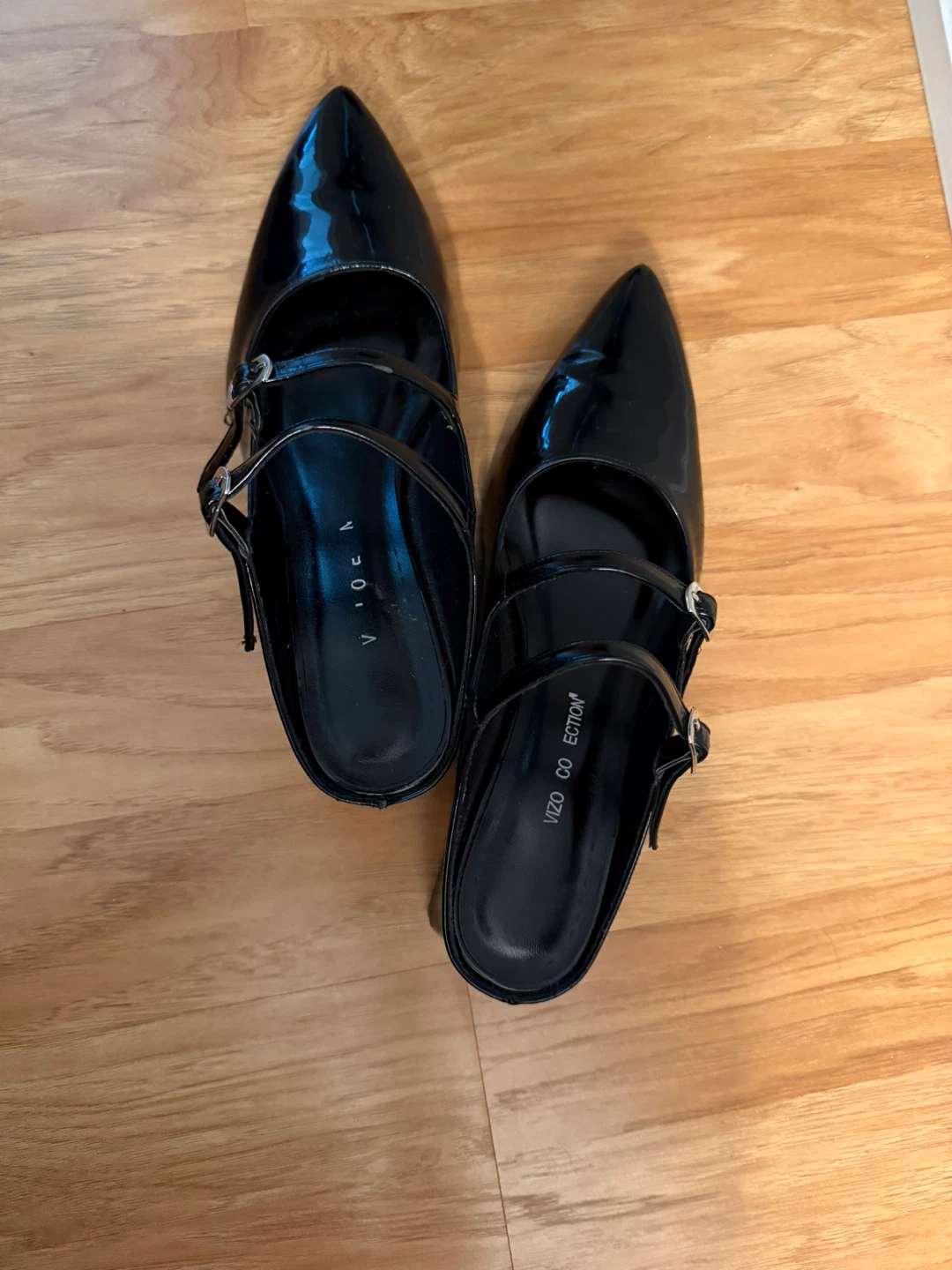 Vizon Collection Black Patent Mules Size 8 - photo 2