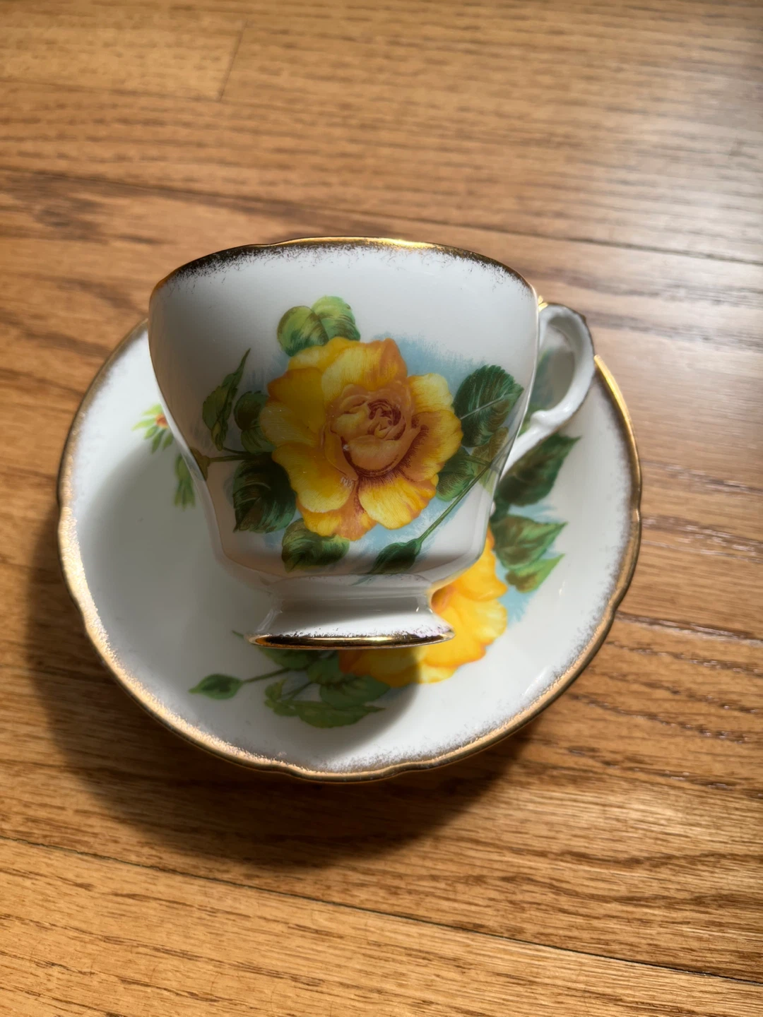 Paragon Fine Bone China Teacup and Saucer Yellow Rose