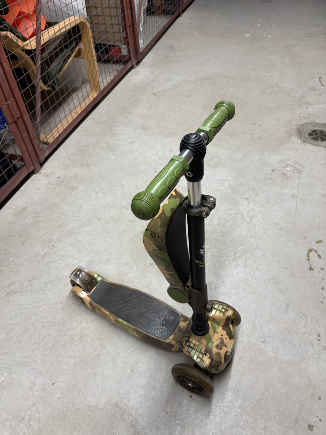 Kids Scooter with Camo Design