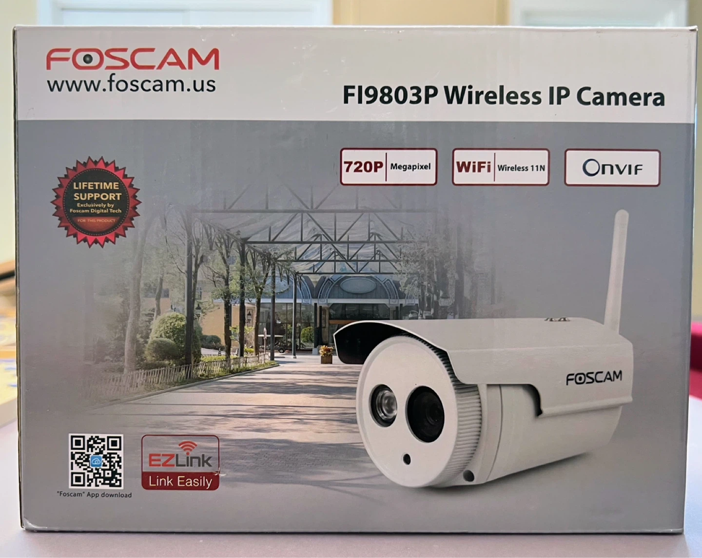 Foscam FI9803P Wireless IP Camera