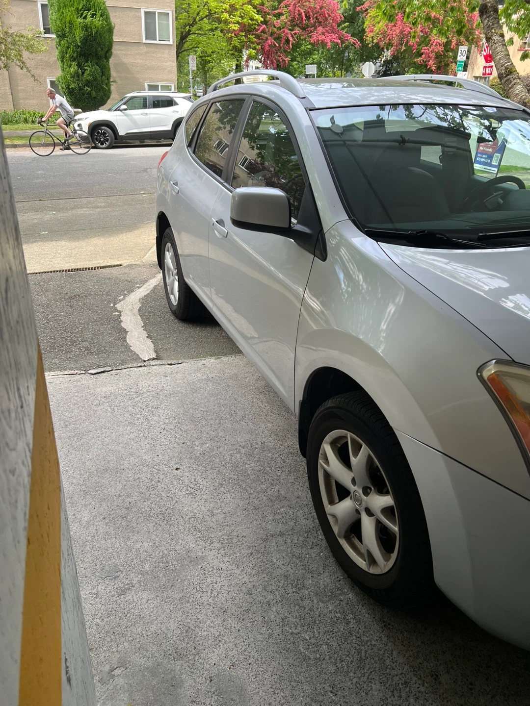 Silver Nissan Rogue 2008 - photo 2