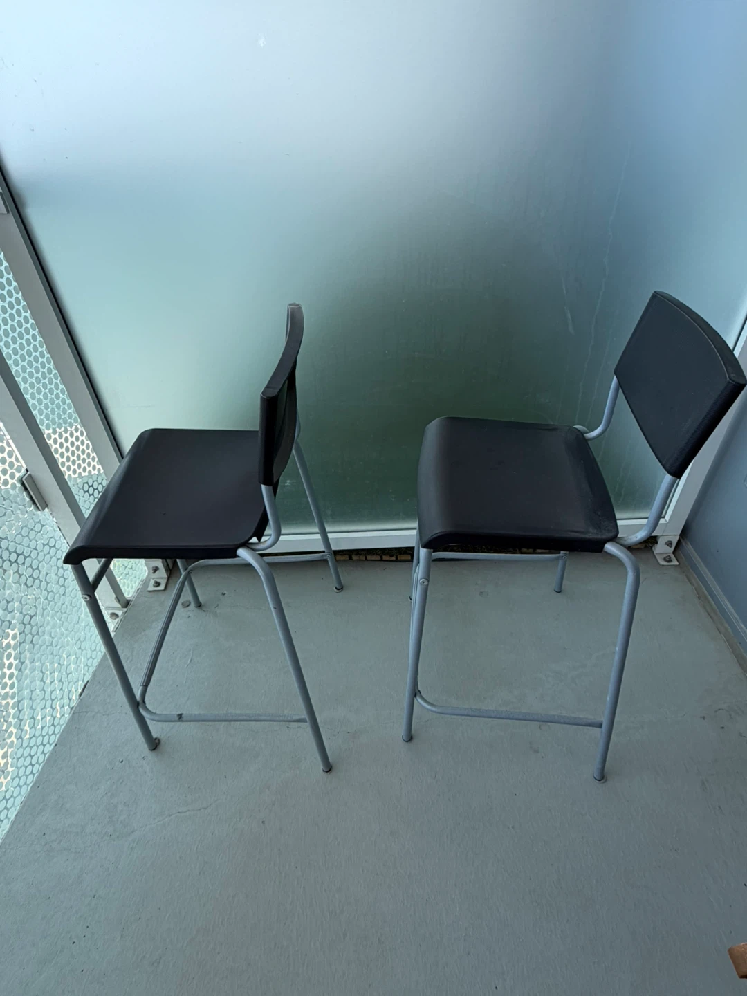 Pair of Black Metal Frame Chairs - photo 2