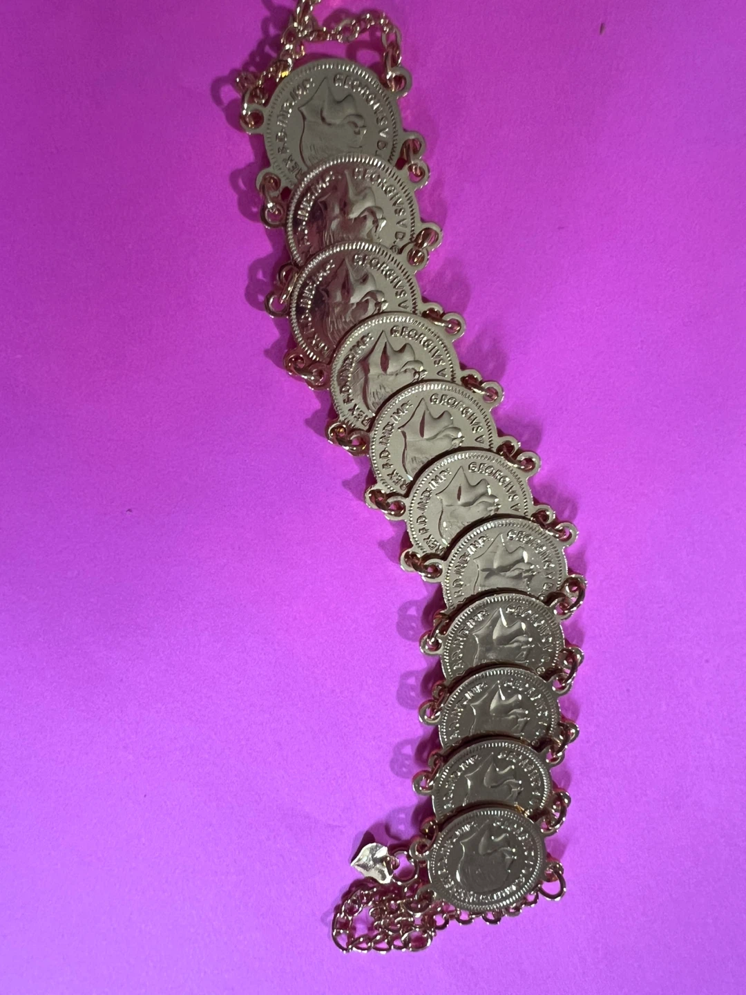 Gold Tone Coin Charm Bracelet - photo 3