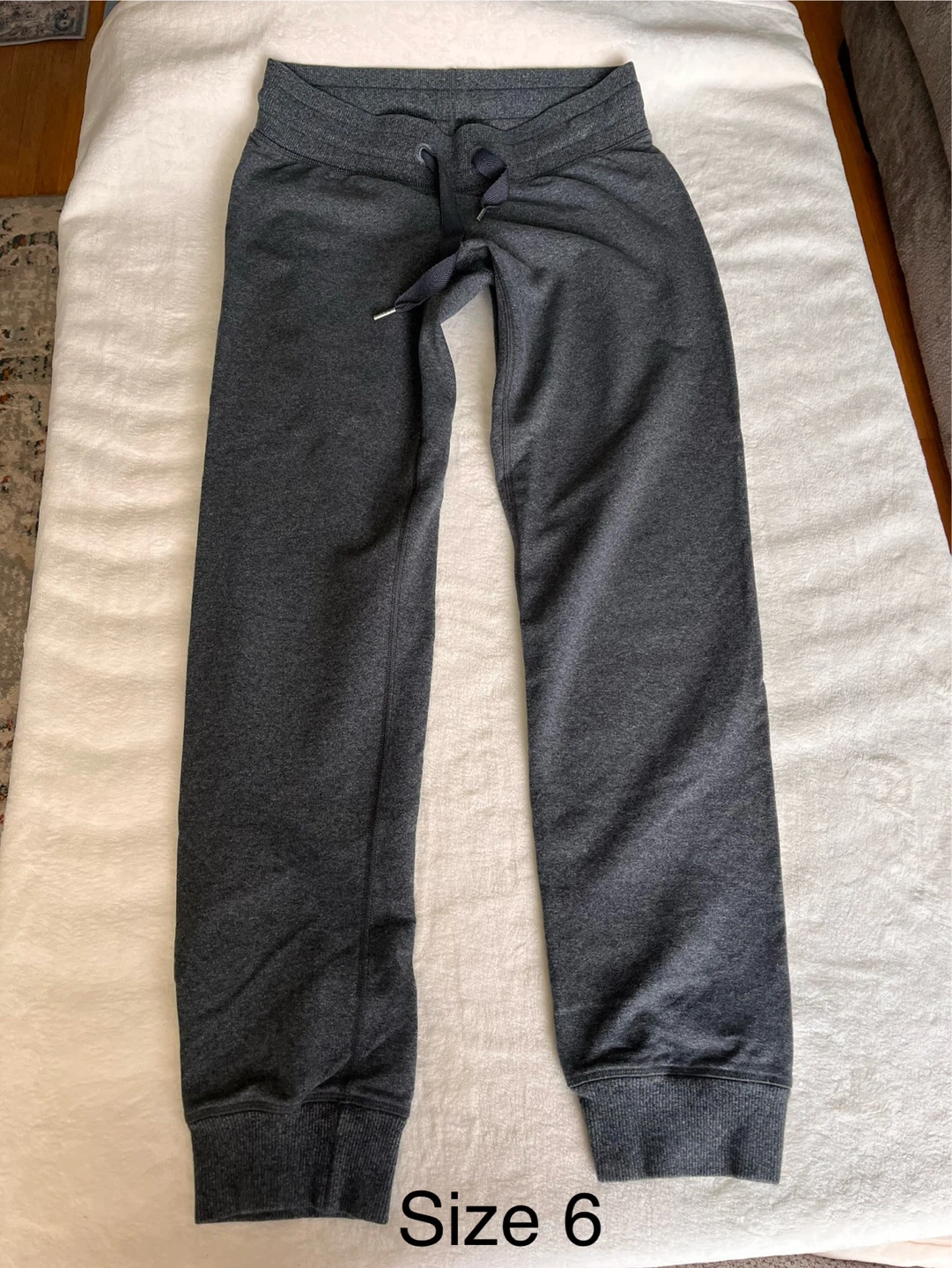 Lululemon Grey Jogger Pants Size 6