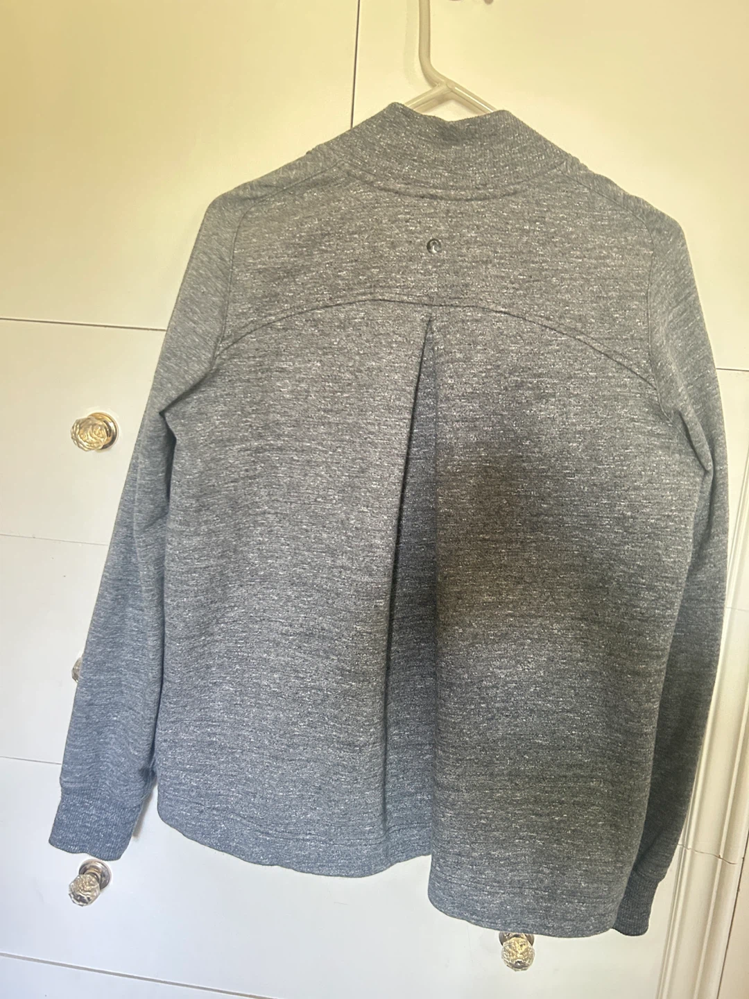 Lululemon Grey Zip-Up Jacket - photo 2