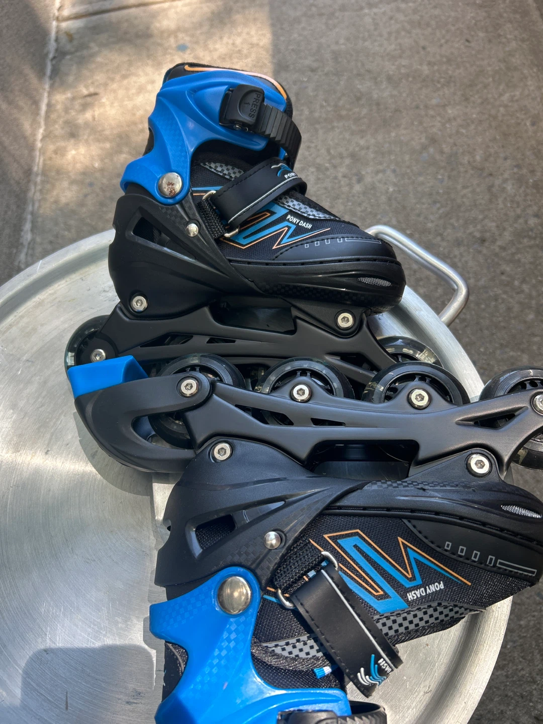 Pony Dash Inline Skates