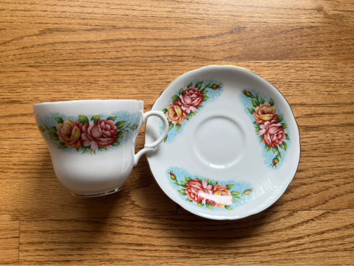 Gladstone Fine Bone China Cup and Saucer Set - photo 2
