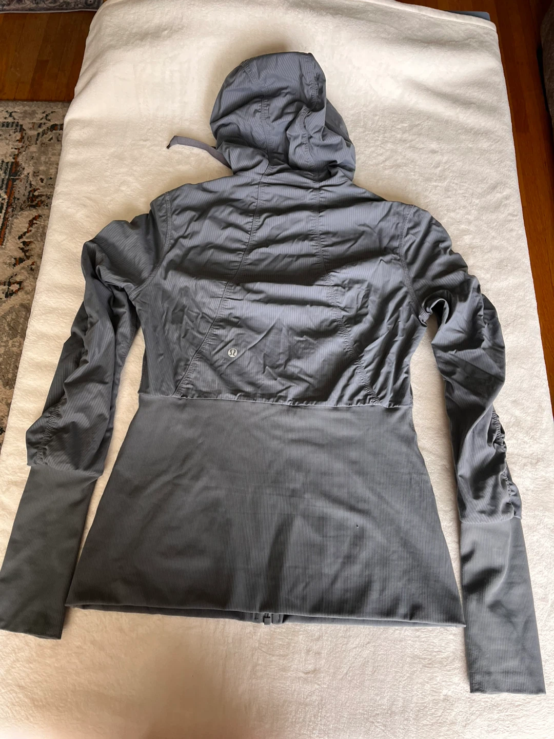 Lululemon Grey Hooded Jacket Size 8 - photo 2
