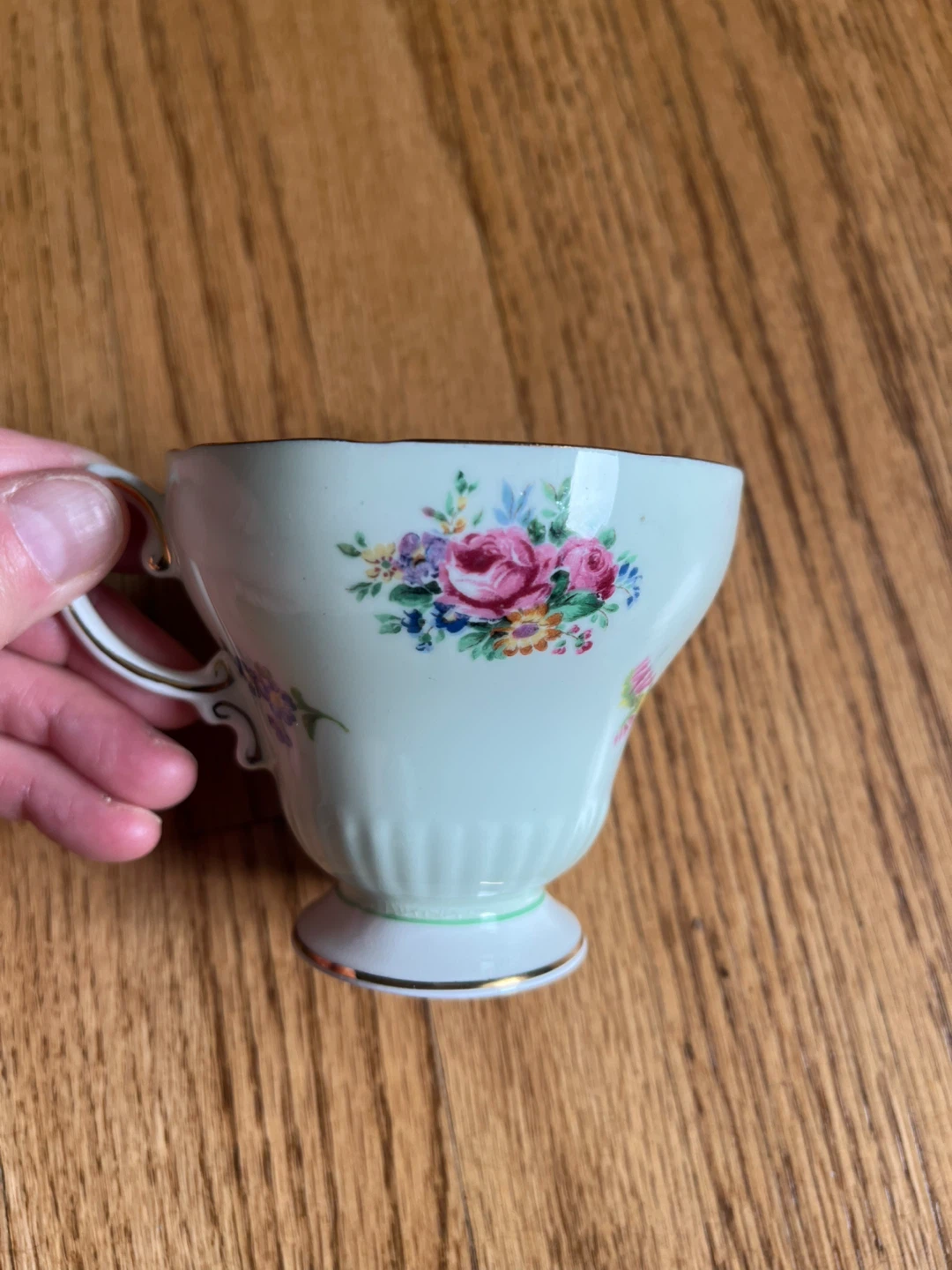 Vintage Floral Teacup and Saucer Set - photo 4