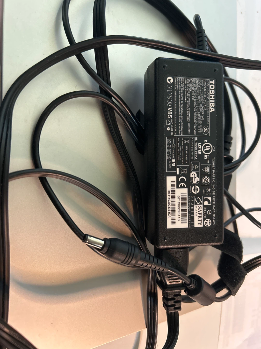 Toshiba laptop charger