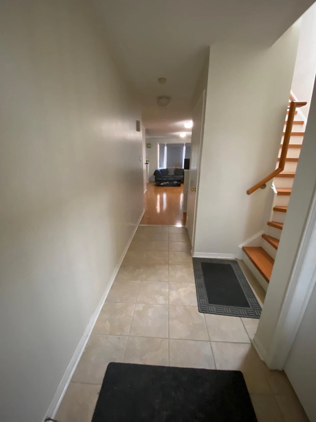 Basement for rent - photo 2
