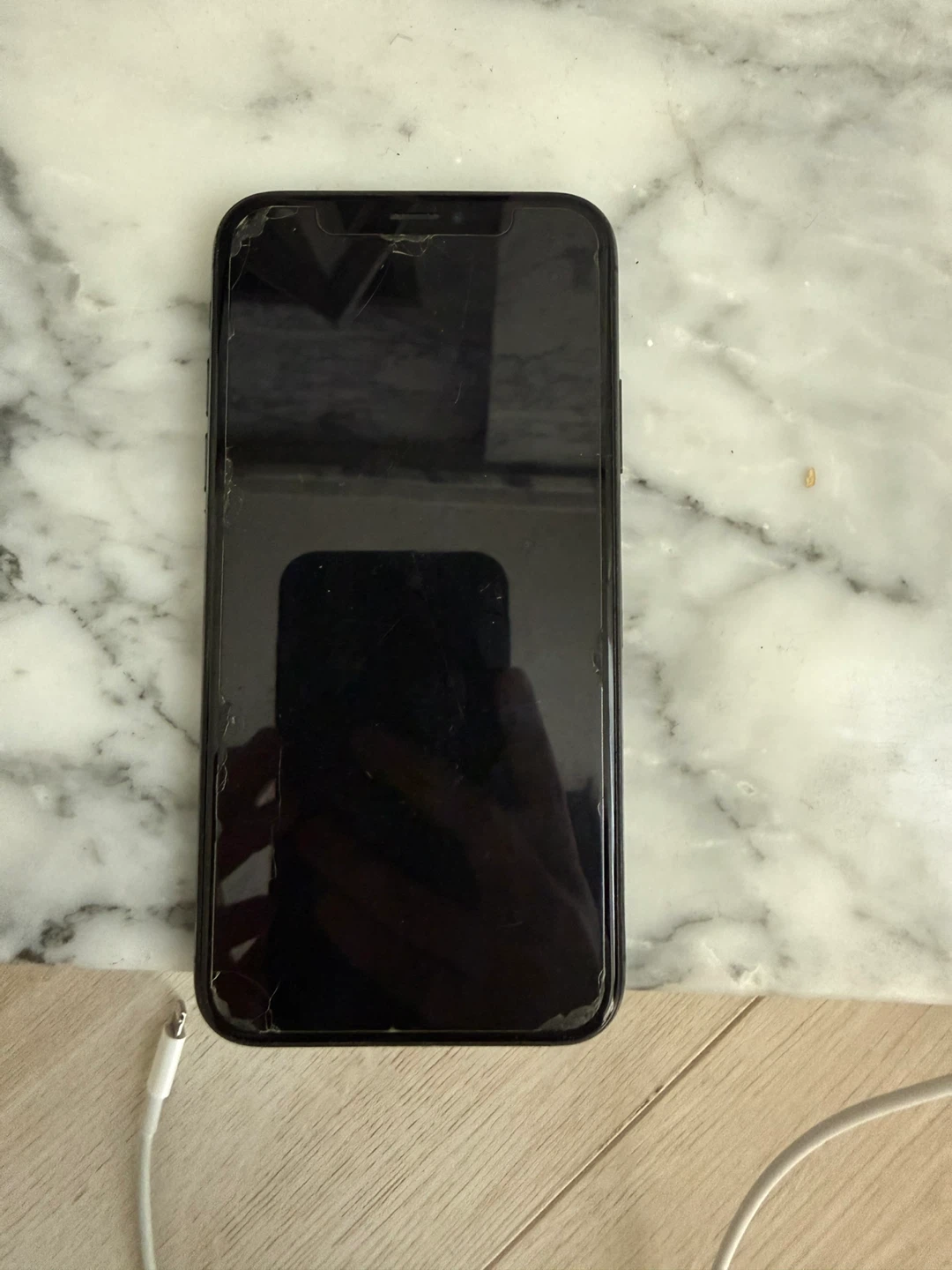 Apple iPhone X 64GB - Used - Unlocked. - photo 2