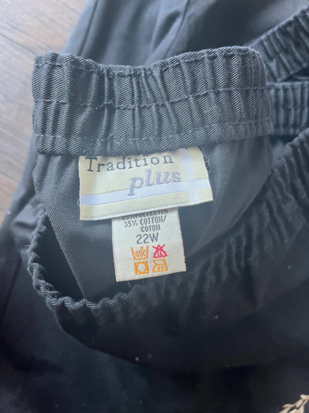 New Black Capri  Size 22W - photo 2