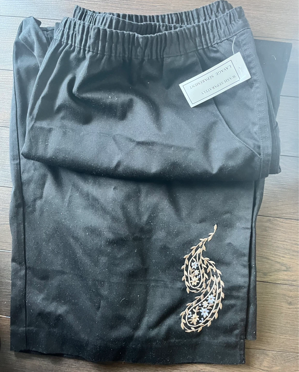 New Black Capri  Size 22W