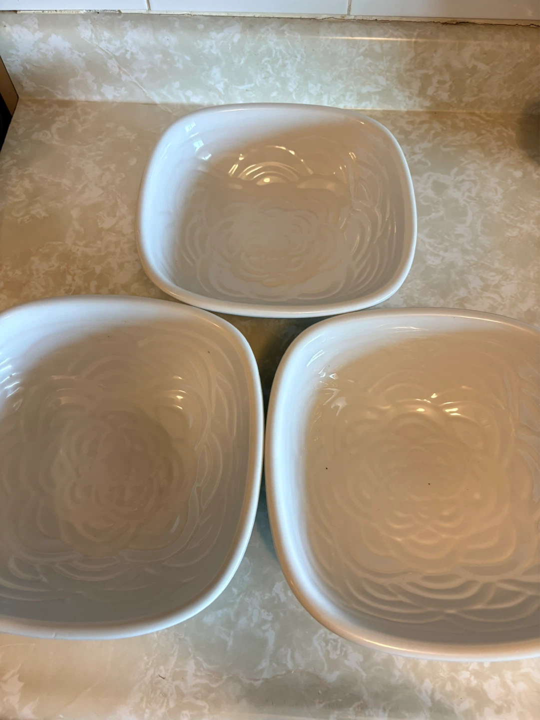 Set of 3 White Ceramic Bowls with Embossed Flower Design - photo 2