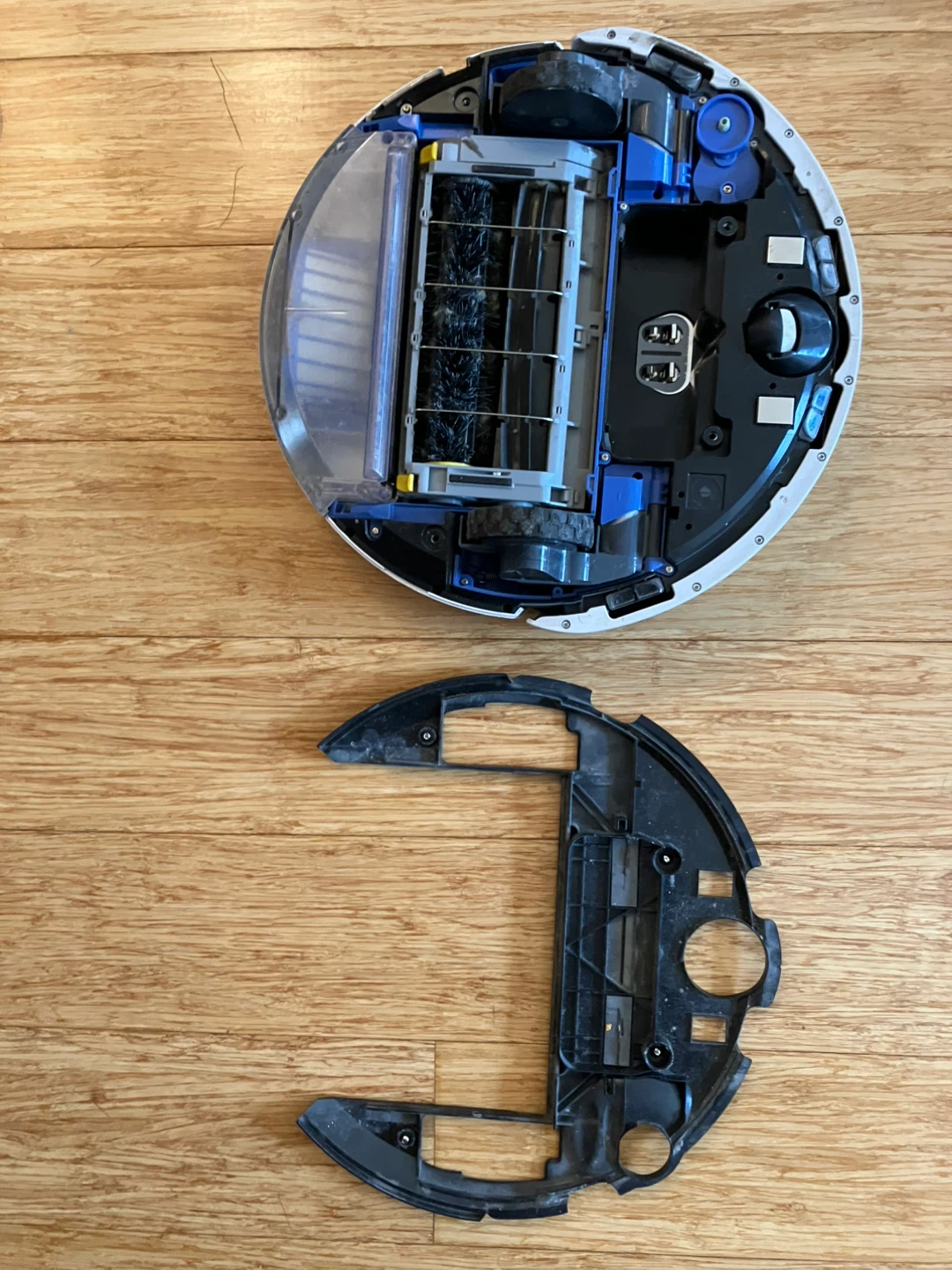 iRobot Roomba Robot Vacuum - photo 4