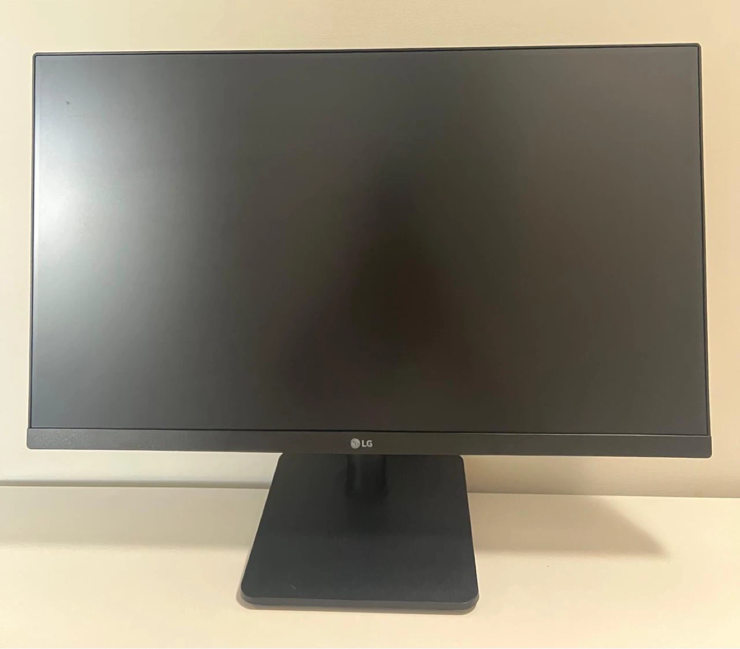 LG Monitor - photo 2