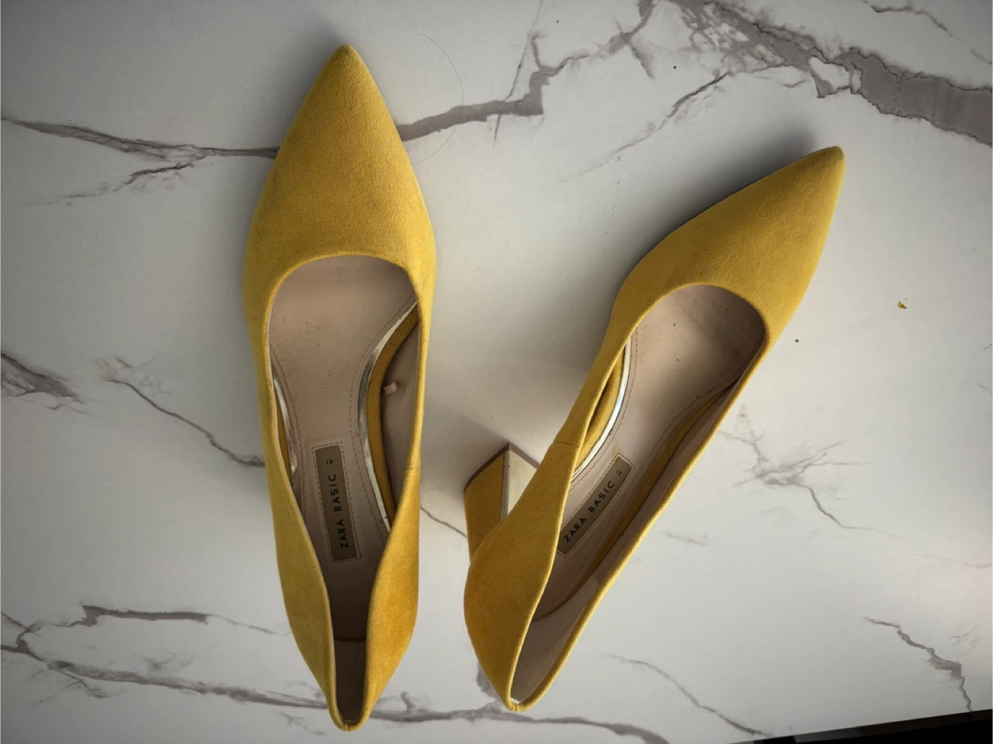 Yellow Suede Block Heel Pumps - Zara Basic Collection - photo 3