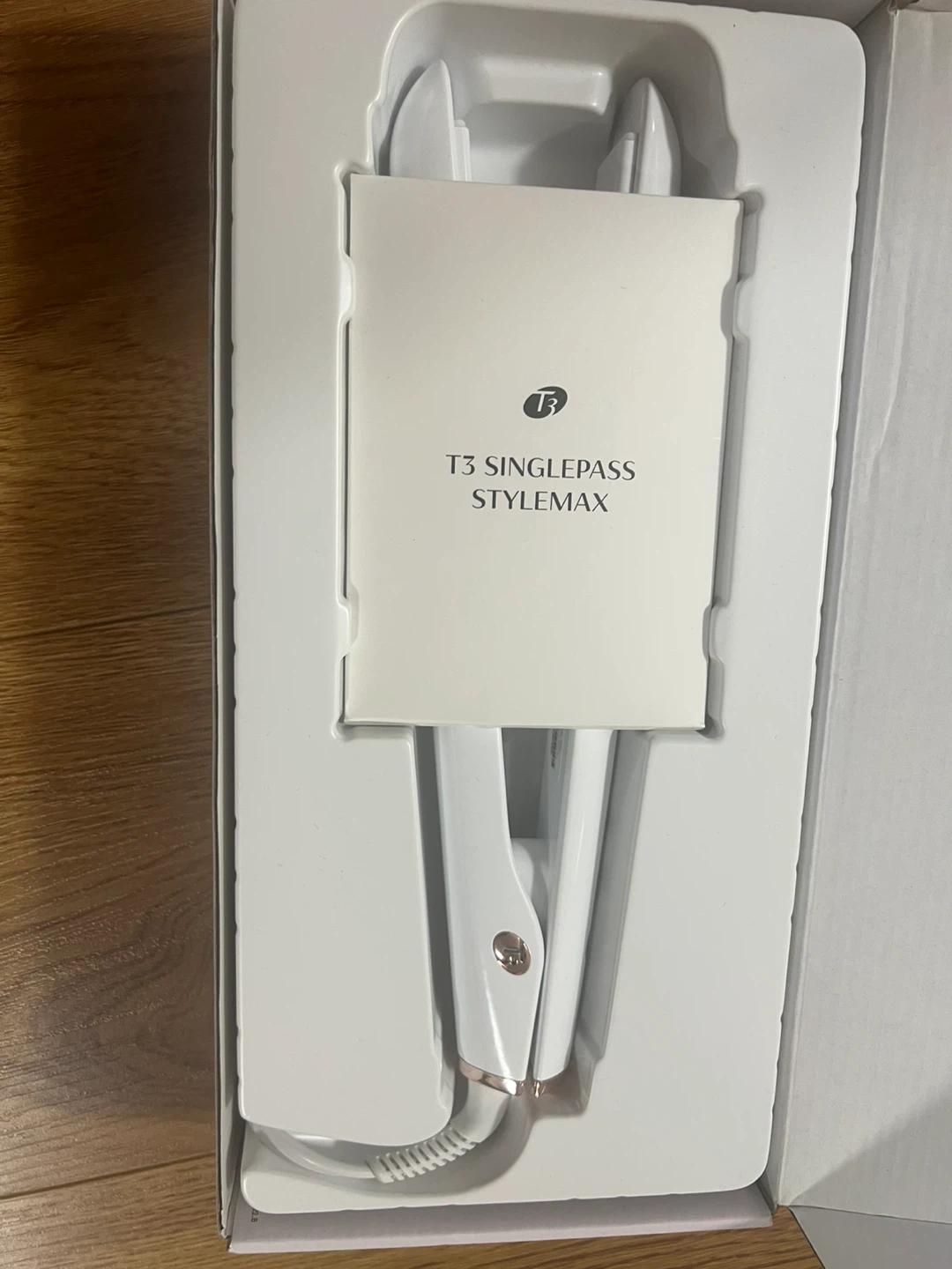 T3 Singlepass Stylemax 1" Flat Iron - White - photo 2