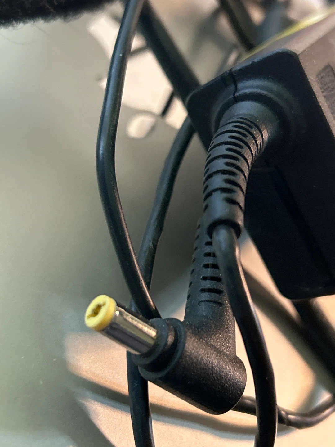 Acer laptop charger 65 watt - photo 3