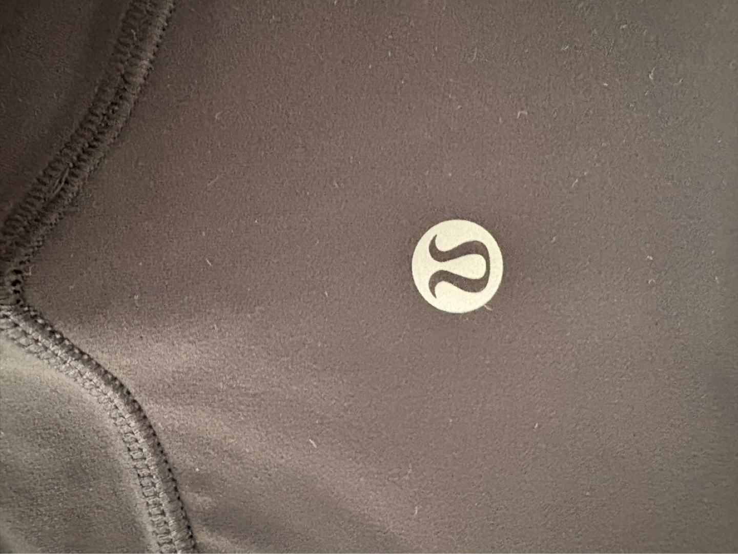 Lululemon Women's Black Cropped Yoga Pants Size 6 - photo 4