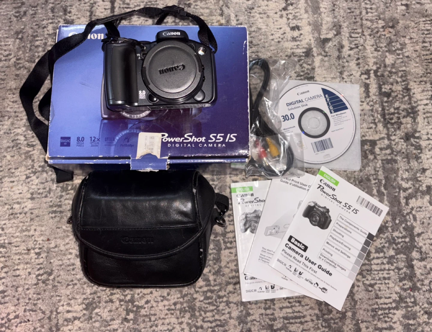 Canon PowerShot S5 IS Digital Camera with Case