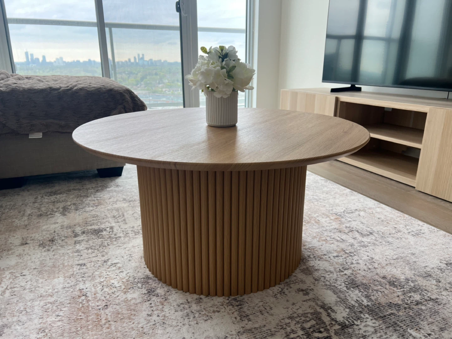 32” Round Fluted Wood Coffee Table
