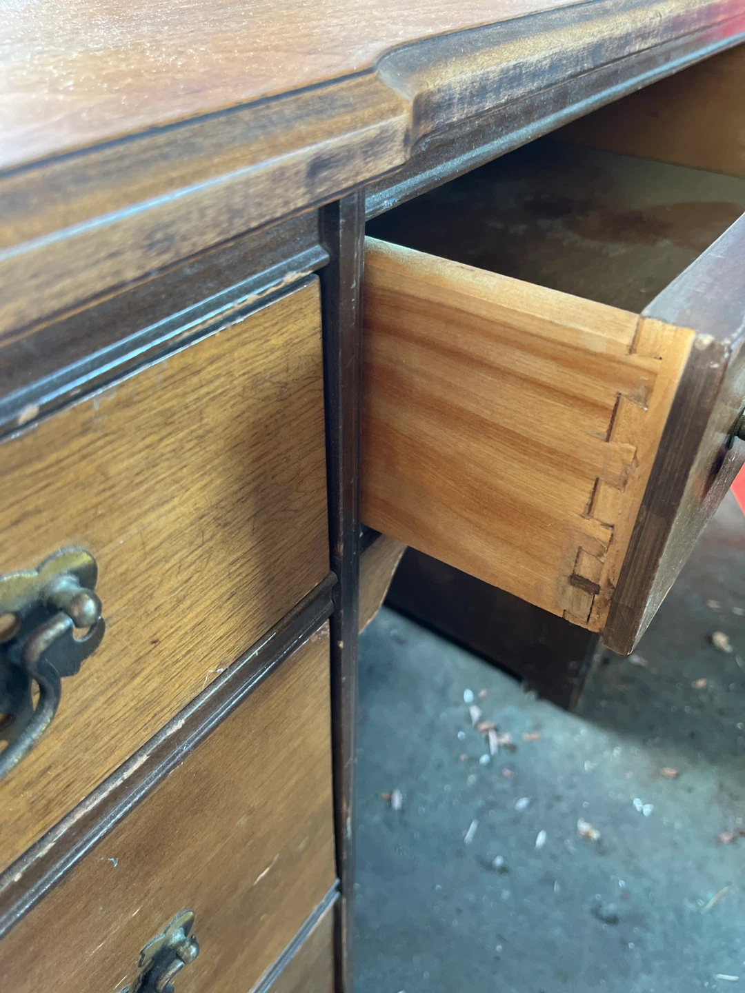Wood desk - Hepworth Furniture Co. Ltd. Wooden Desk - photo 4