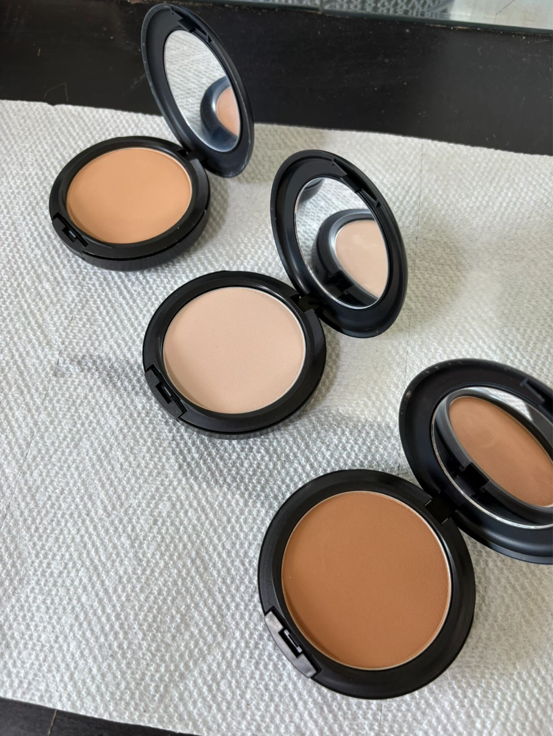 MAC Studio Fix Powder Plus Foundation Compacts - photo 3