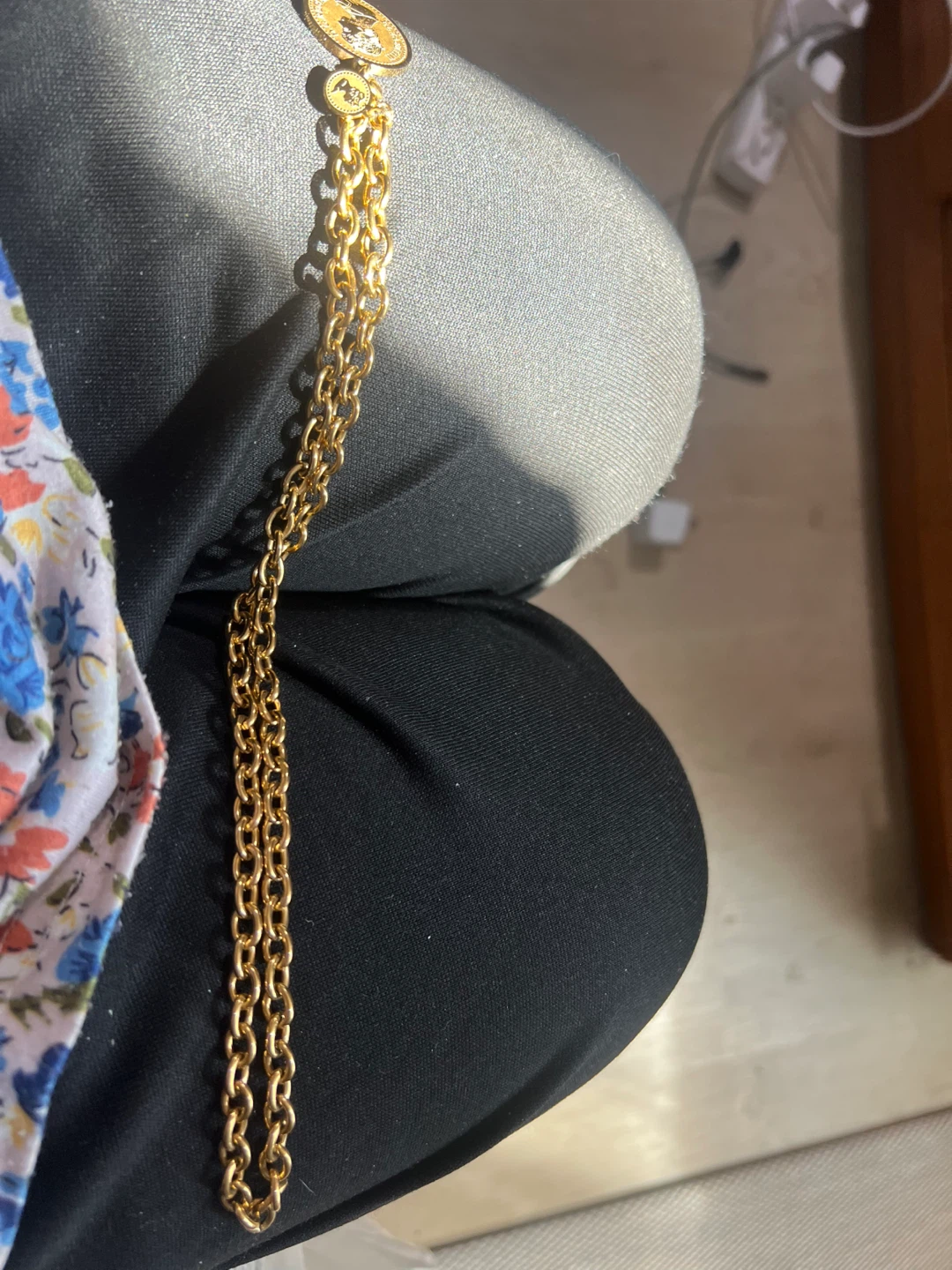 Gold Chain Necklace with Coin Pendant - photo 3