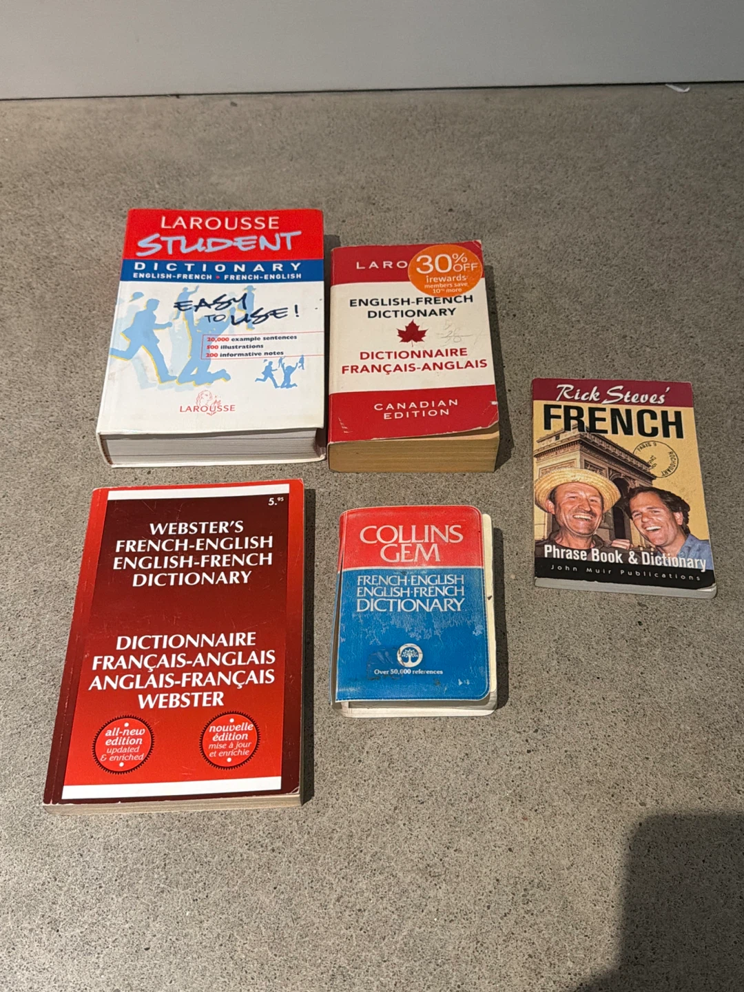 Lot of 5 French Language Books