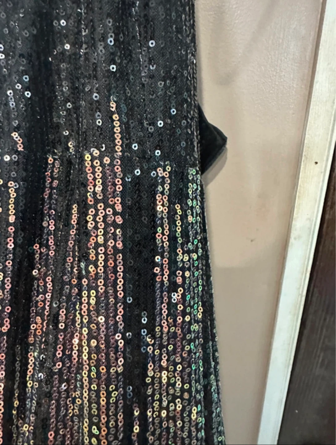 One-Shoulder Sequin Ombre Midi Dress in Black and Rose Gold - photo 5