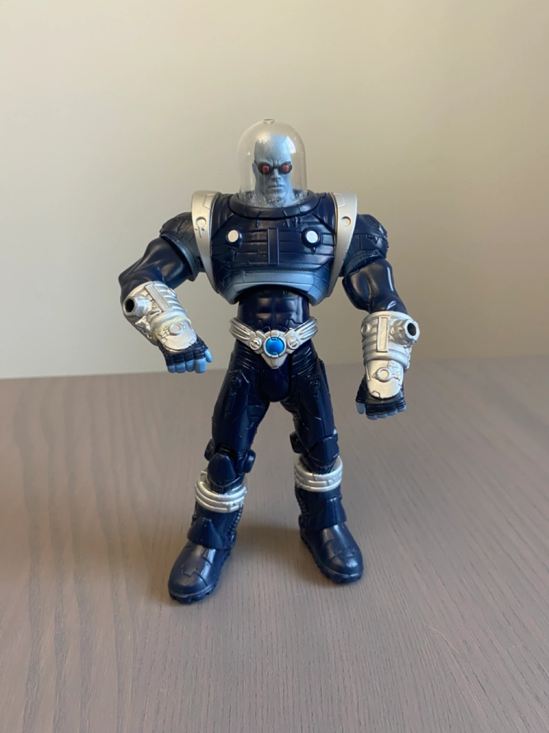 DC Universe Ice Cannon Mr Freeze 6” Batman 2003 Mattel Loose