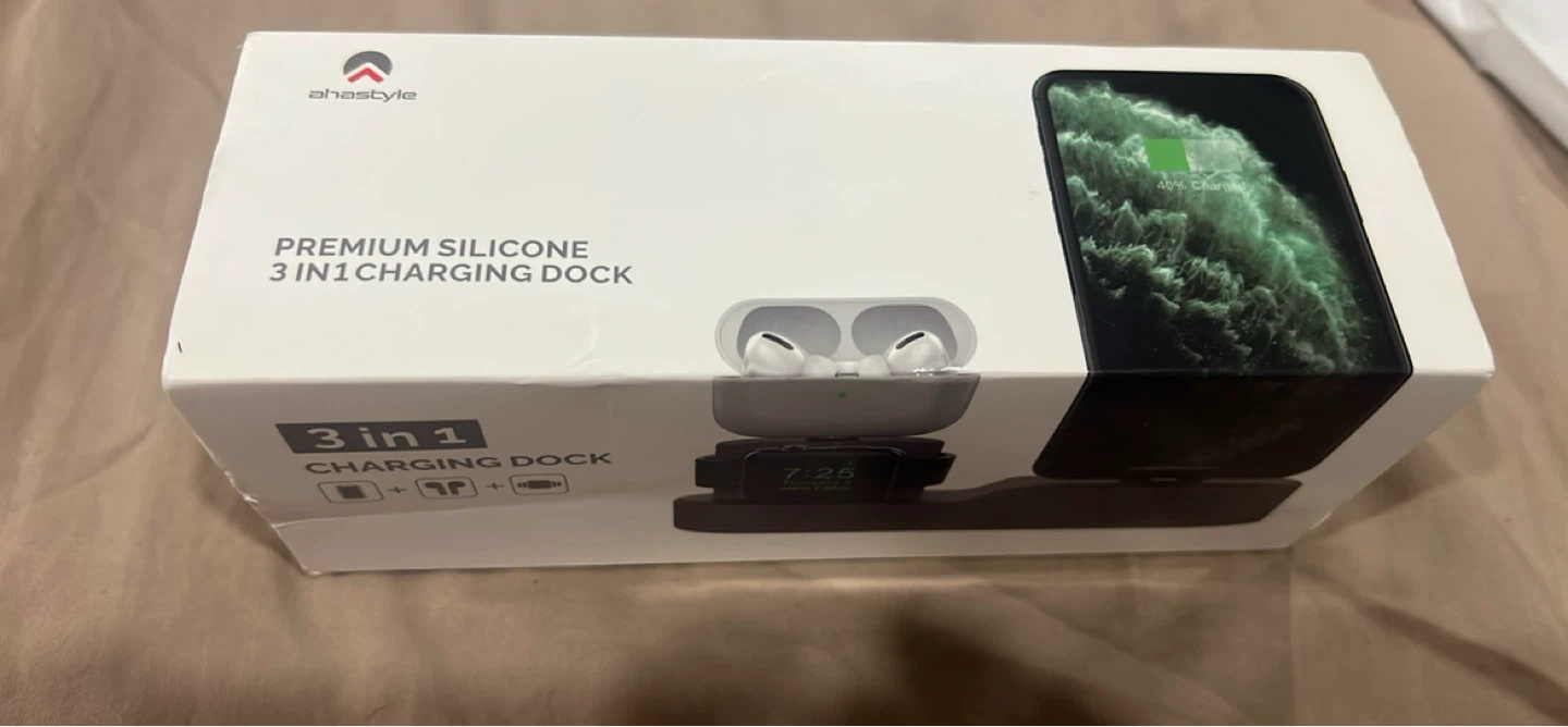 Premium Silicone 3-in-1 charging dock - photo 2