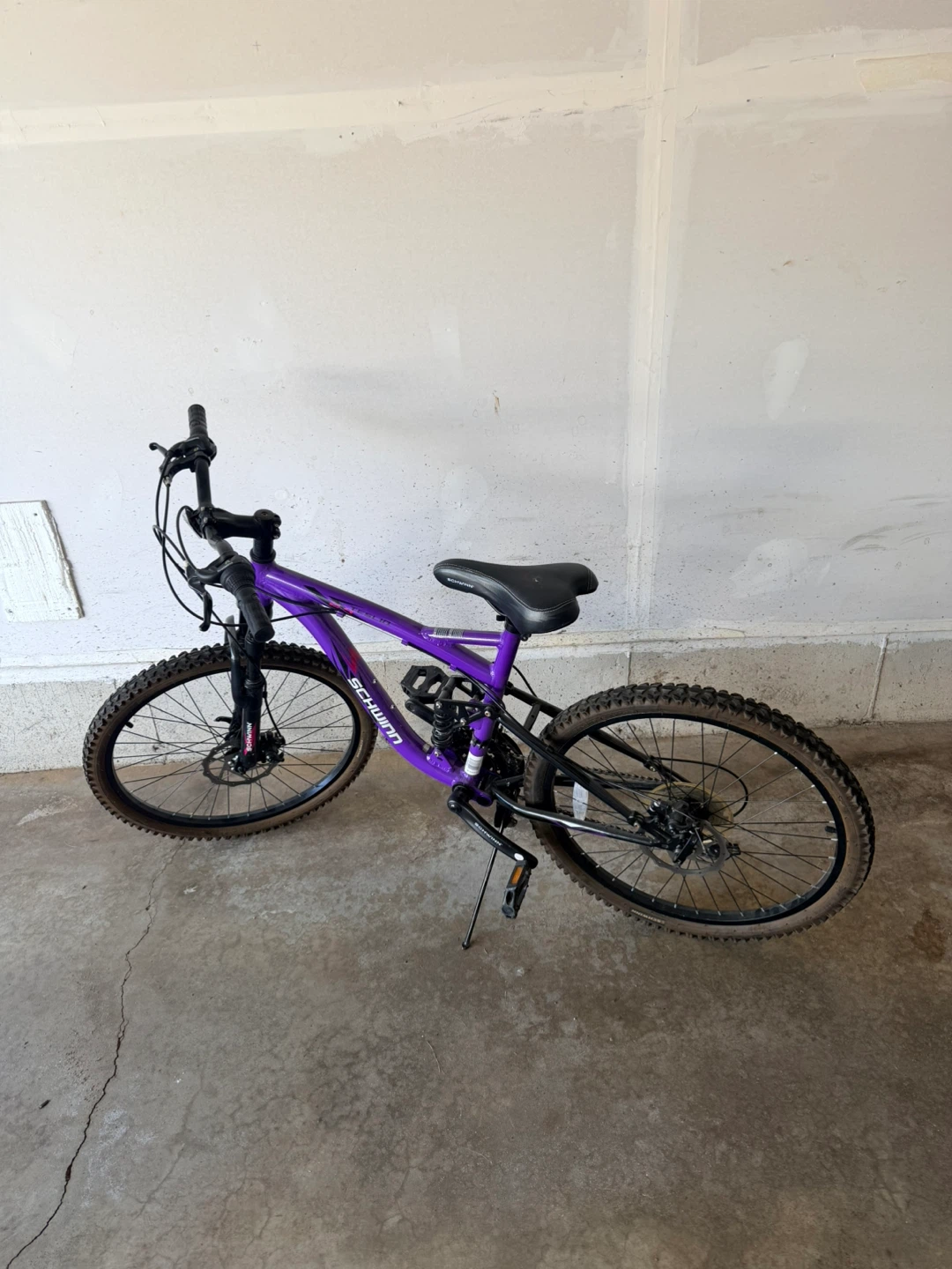 Schwinn Teslin 2.4 Mountain Bike, Purple, 24-in