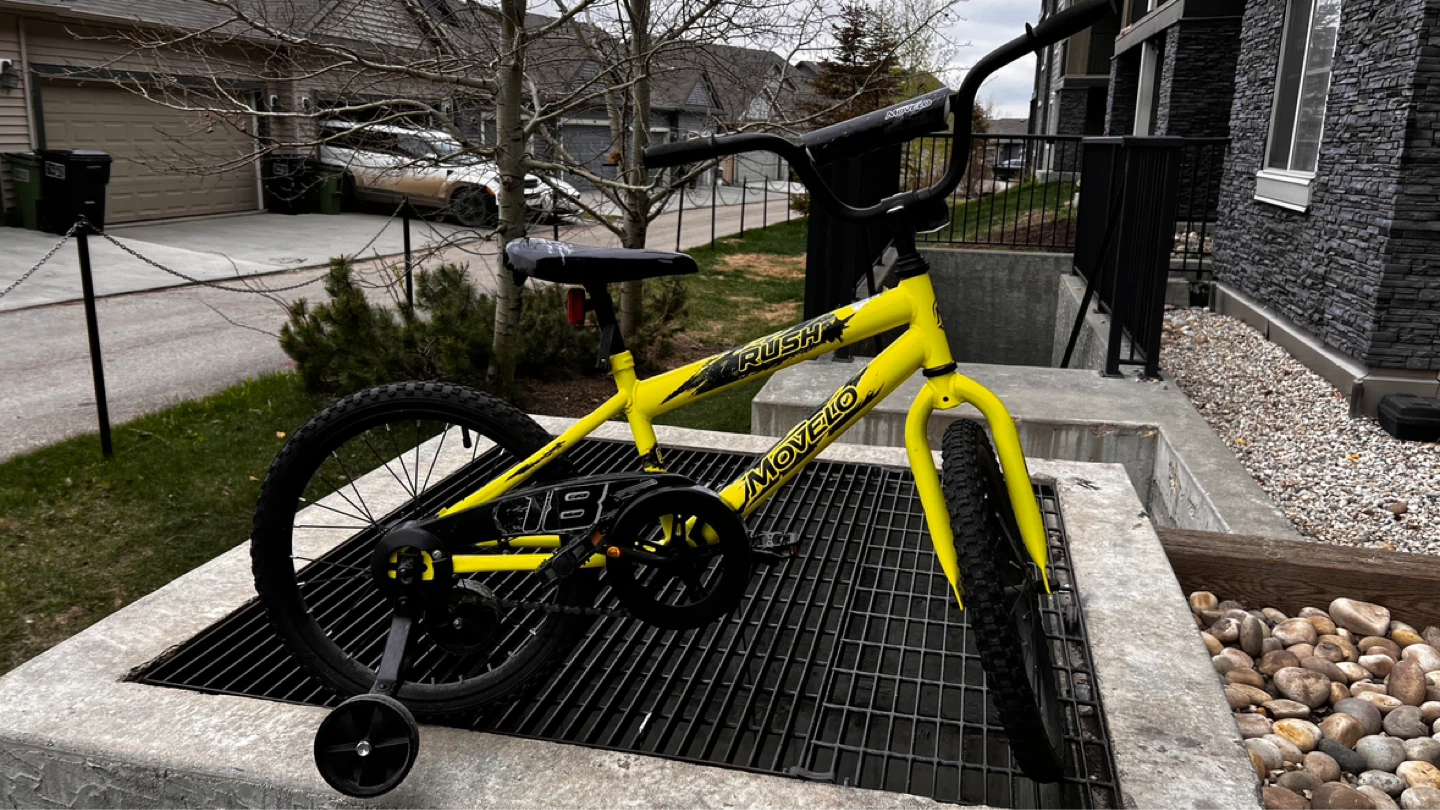 Movelo Rush 18” Kids Bike with Training Wheels - photo 2