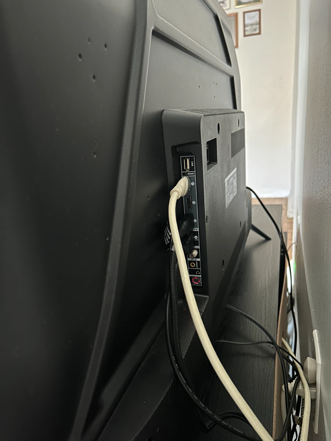 TCL Roku 43inch 4K TV - photo 2