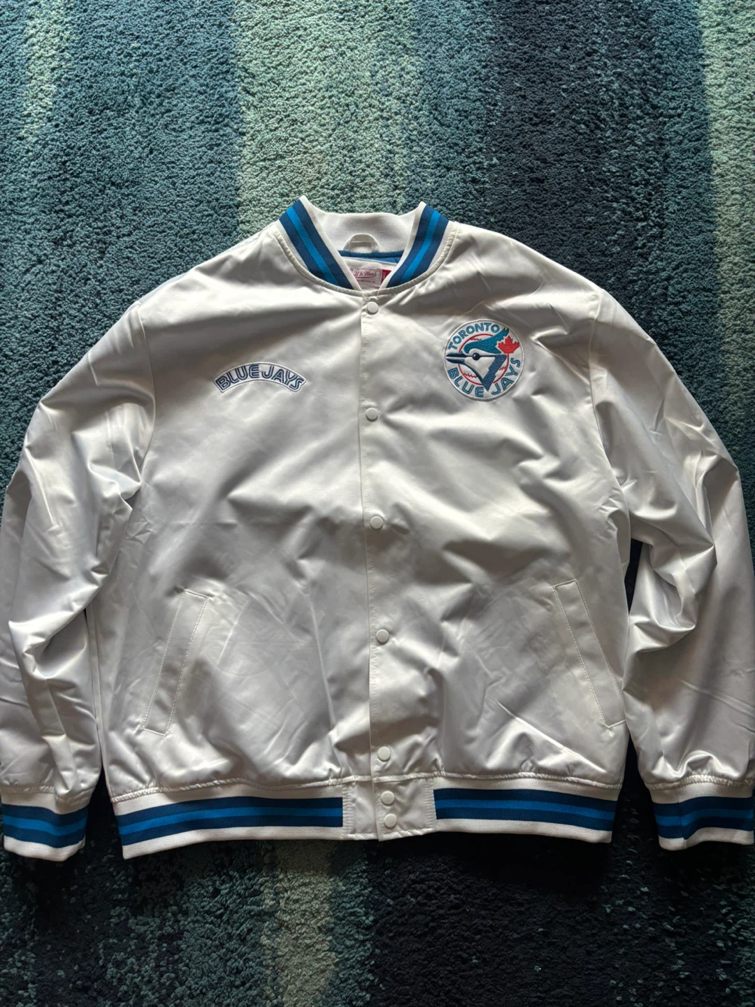 Mitchell & Ness Toronto Blue Jays Satin Bomber Jacket 2X-Large - photo 2