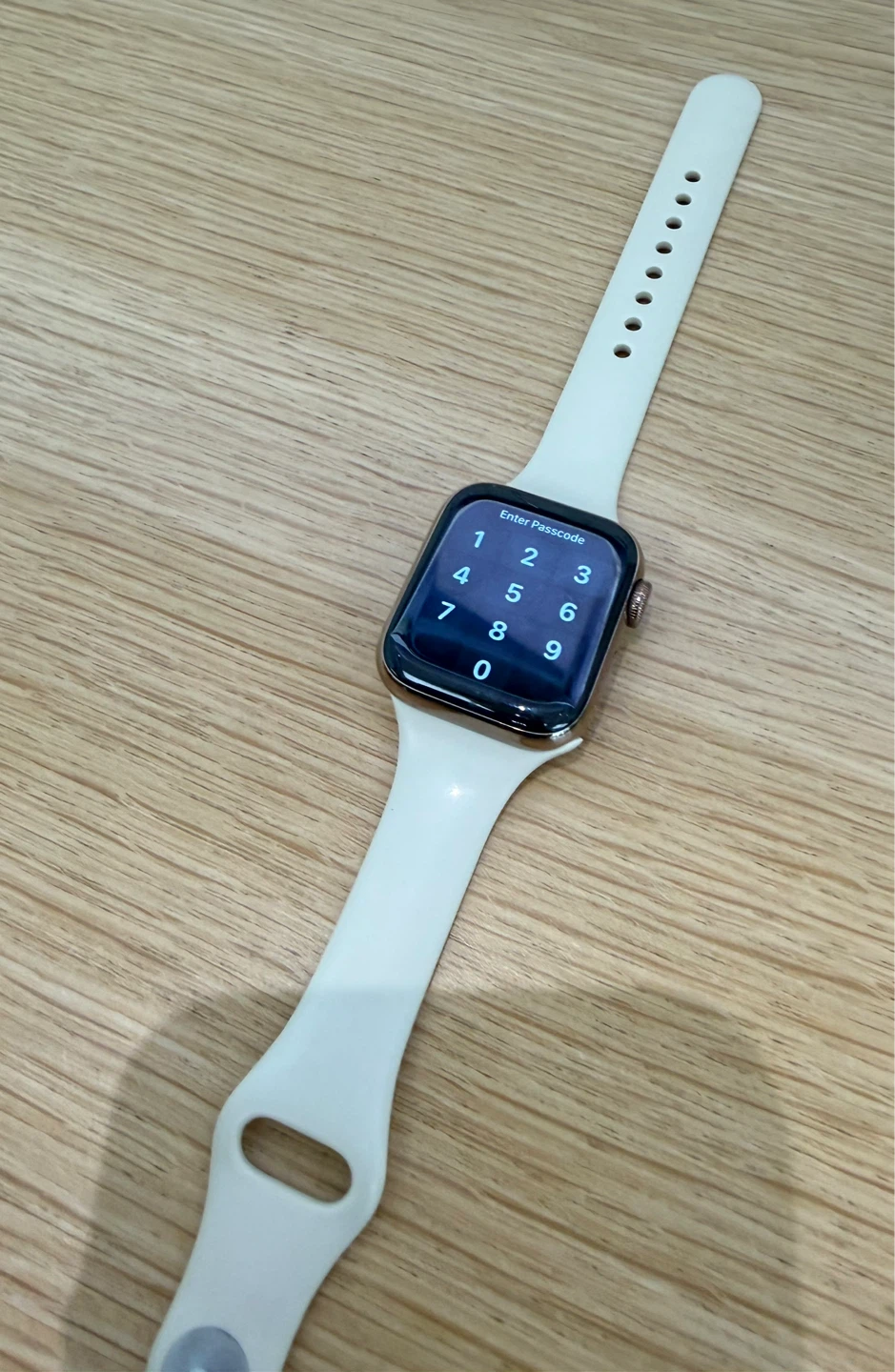 Apple Watch Series 4 (GPS, 40mm) - Gold Stainless Steel - photo 3